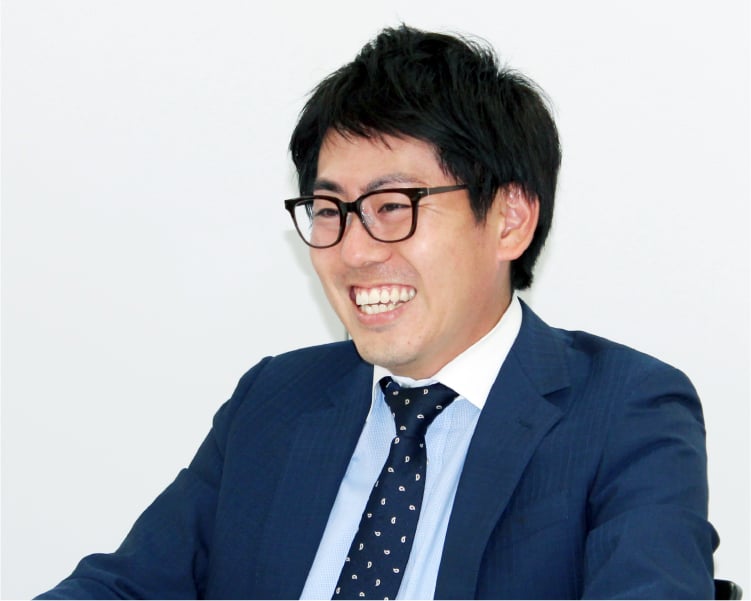 エネルギー営業本部エネルギーソリューション営業部課長の写真