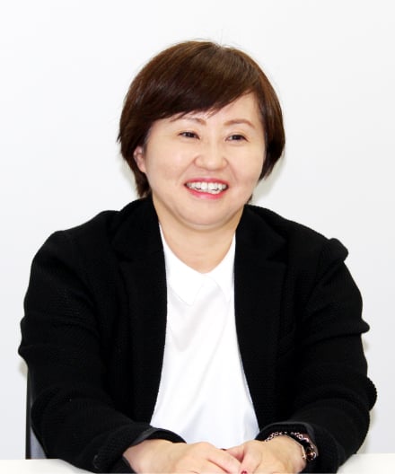 管理本部人事部　部長代理